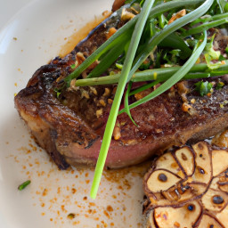 Entrée: United States – Ribeye Steak with Garlic and Green Onion recipe