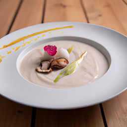 Entrée: United States – Creamy Cauliflower Soup recipe