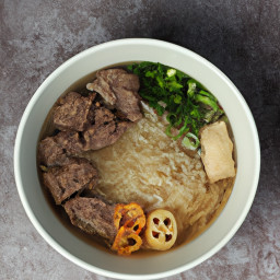 Soup: Taiwan – 台灣牛肉麵 ▶ Taiwan Niu Rou Mian (Taiwanese Beef Noodle Soup) recipe