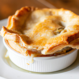 Entrée: United States – Classic Chicken Pot Pie recipe