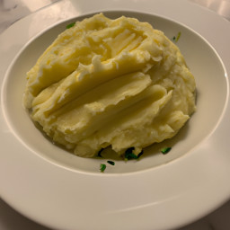Side Dish: United States – Classic Creamy Mashed Potatoes recipe