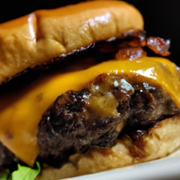 Entrée: United States – Juicy Lucy: Cheddar-Stuffed Burger recipe