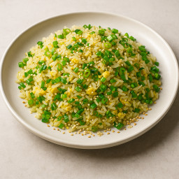 Side Dish: China – 葱油炒饭 ➤ Cōng yóu chǎofàn (Scallion Oil Fried Rice)