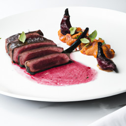 Entrée: United States – Sous Vide Tri-Tip with Red Wine Reduction recipe