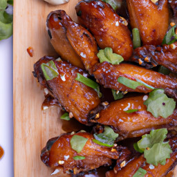 Entrée: United States – Sticky Honey Garlic Chicken Wings recipe