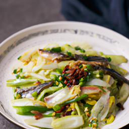 Entrée: China – 炒白菜 ▶ Chao Baicai (Stir-Fried Napa Cabbage with Anchovies) recipe