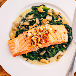 Entrée: United States – Mediterranean Salmon and Spinach Saute recipe