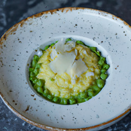 Entrée: Italy – Risotto ai Piselli e Parmigiano (Parmesan and Pea Risotto) recipe