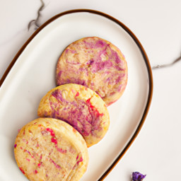 Dessert: United States – Soft Sugar Cookies with Vanilla Buttercream recipe