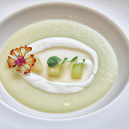 Appetizer: France – Velouté de Céleri-Rave et Pomme Verte (Celeriac and Green Apple Cream Soup) recipe