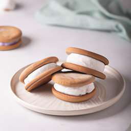 Dessert: United States – Classic Whoopie Pies recipe
