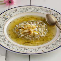 Soup: Greece – Σούπα του Αιγαίου με κριθαράκι, άνηθο, μάραθο και λεμόνι ▶ Soupa Tou Aigaiou Me Kritharaki, Anitho, Maratho Kai Lemoni (Aegean Orzo Soup with Lemon, Dill and Fennel) recipe
